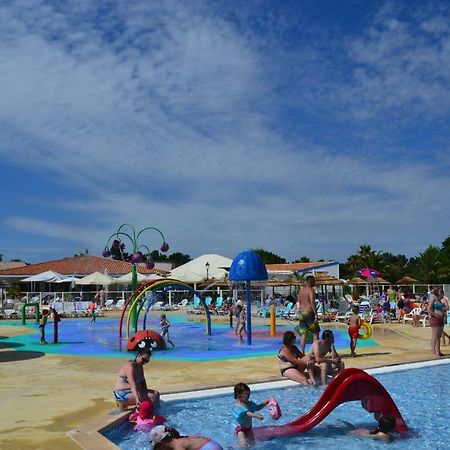 Camping Les Charmettes- Les Mathes Exterior foto